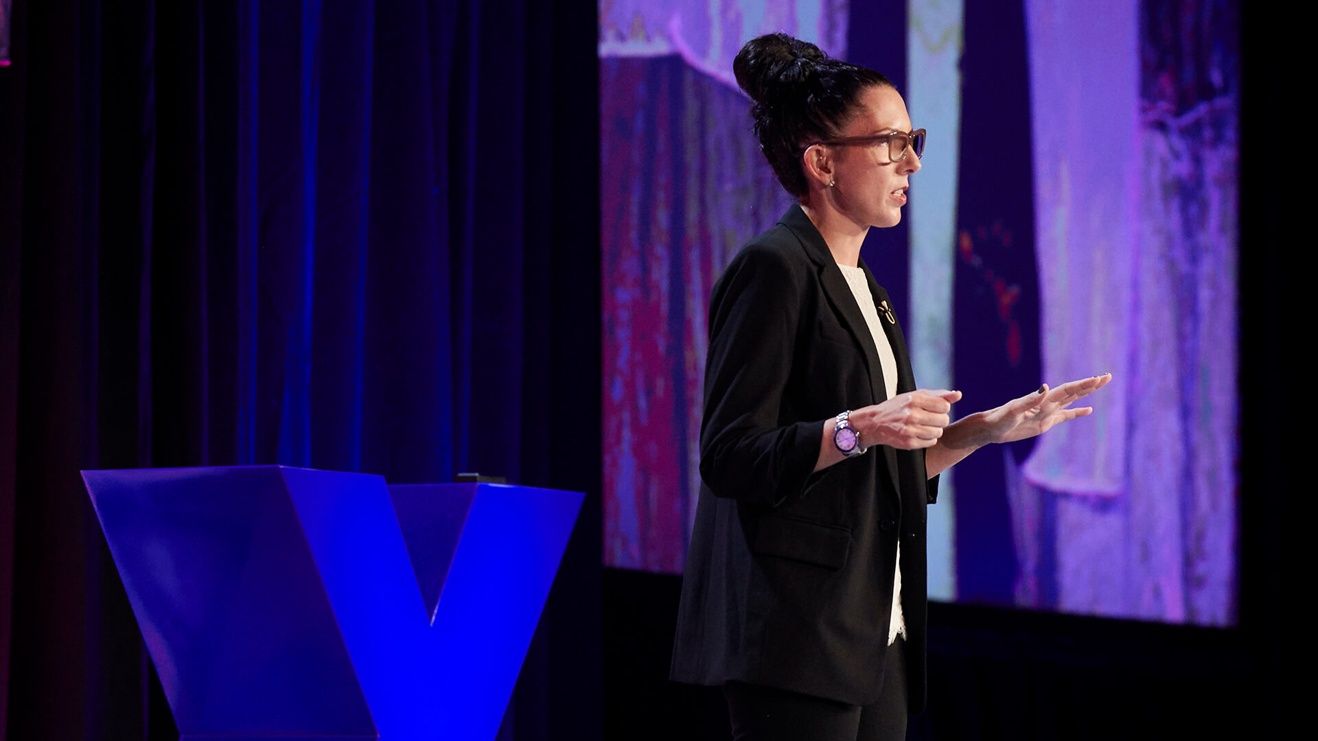 Michelle D L’Heureux, presenting her keynote presentation as part of John Hancock Signature Series